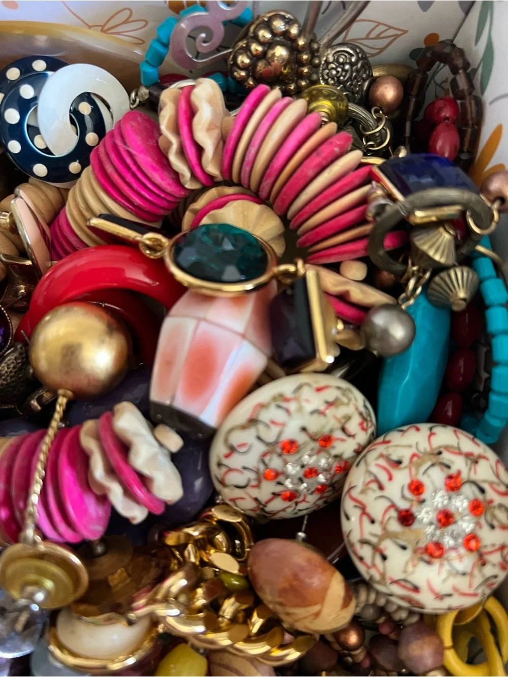 Assorted Women's Fashion Jewelry - Vintage Multicolor Statement Accessories